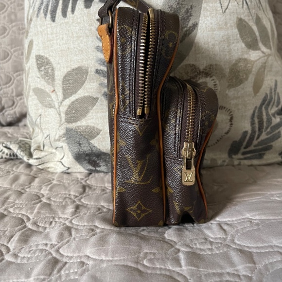 Louis Von - Picture 4 of 5